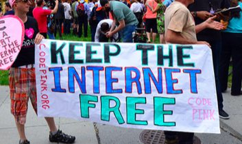 FCC Moves Forward With Two-Tiered Internet Plan | The Social Media Monthly
